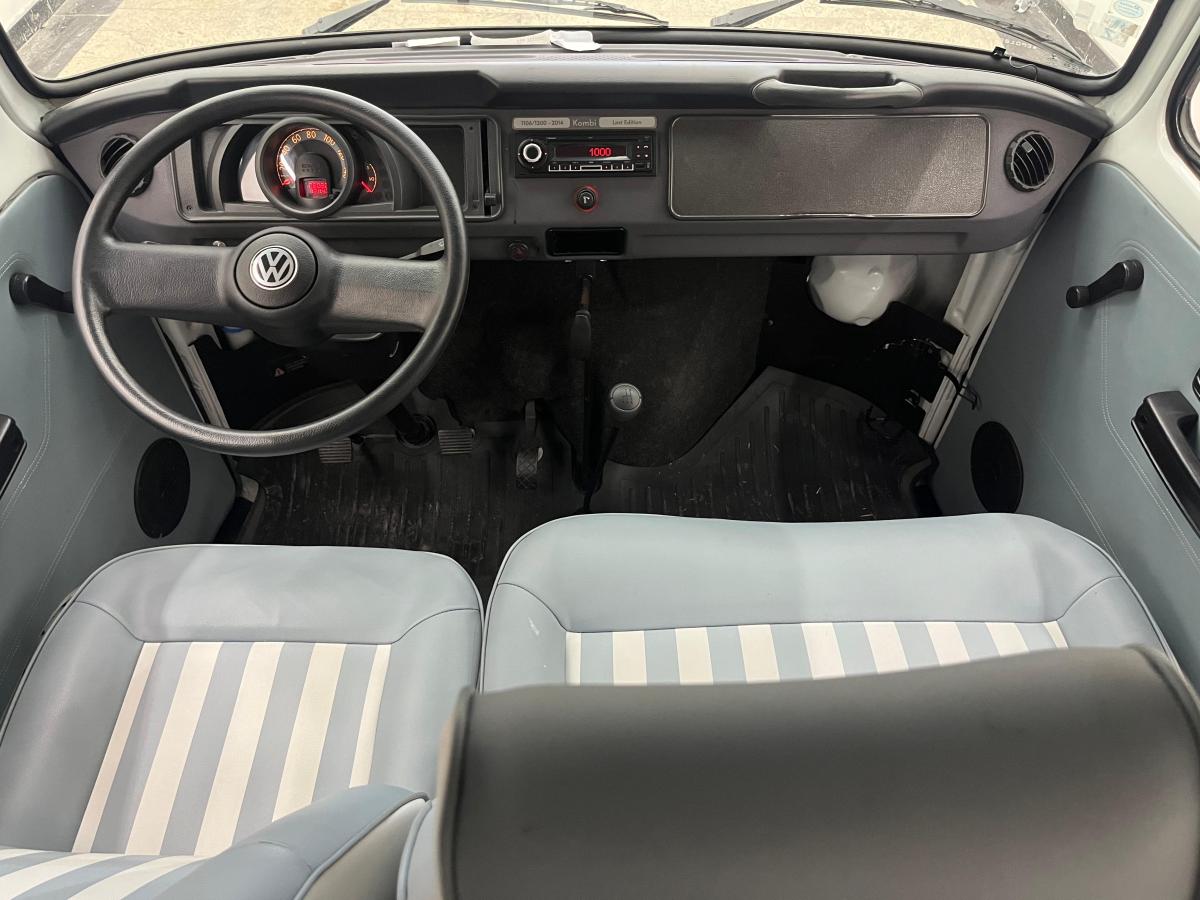 Kombi - Foto #12 do anúncio à venda de Carro clássico