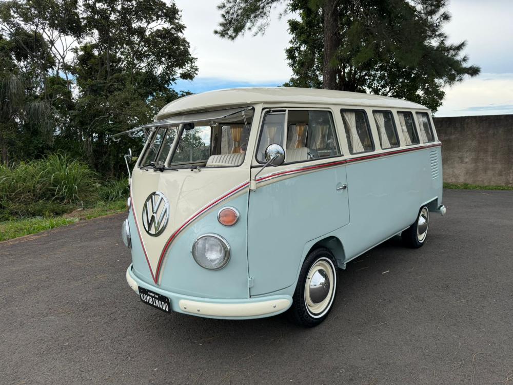 Kombi - Foto #4 do anúncio à venda de Carro clássico