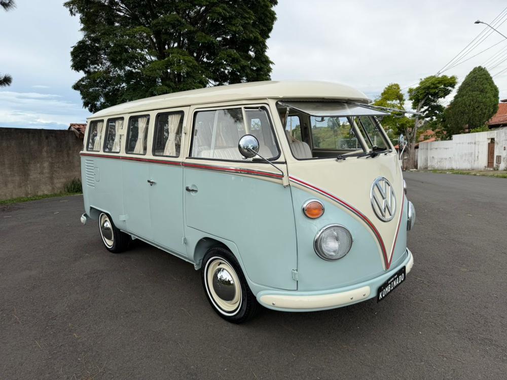 Kombi - Foto #5 do anúncio à venda de Carro clássico