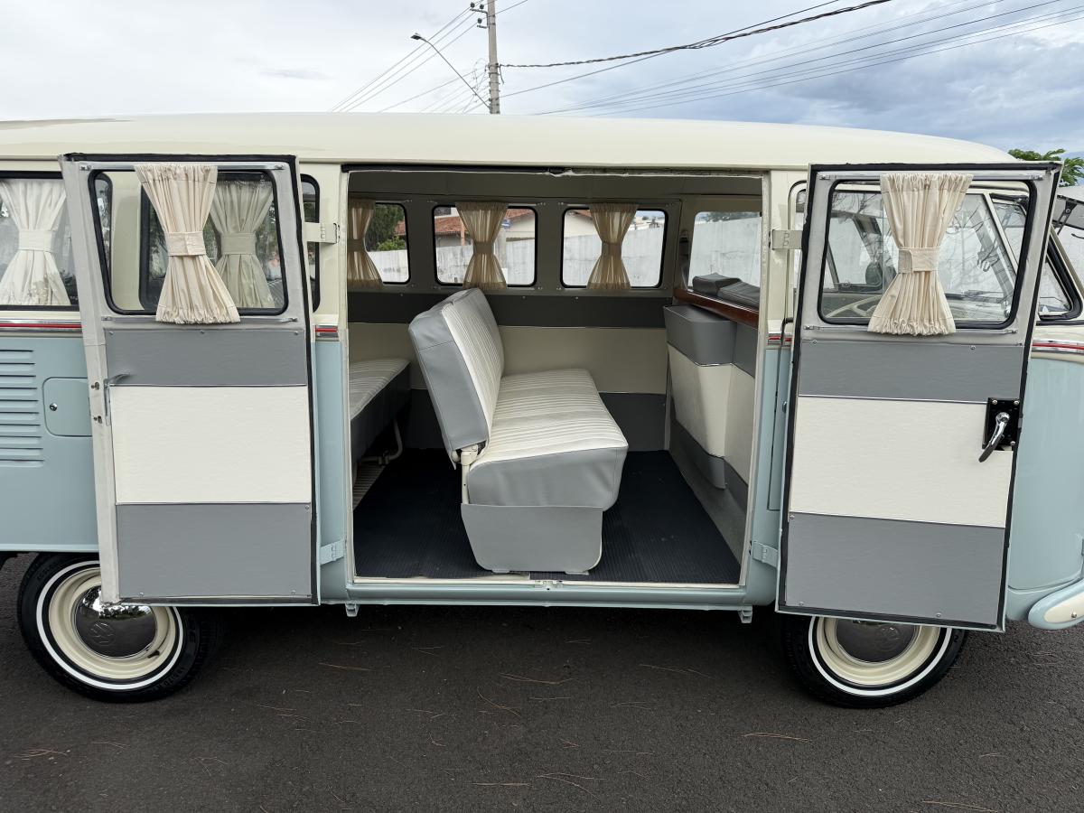 Kombi - Foto #9 do anúncio à venda de Carro clássico