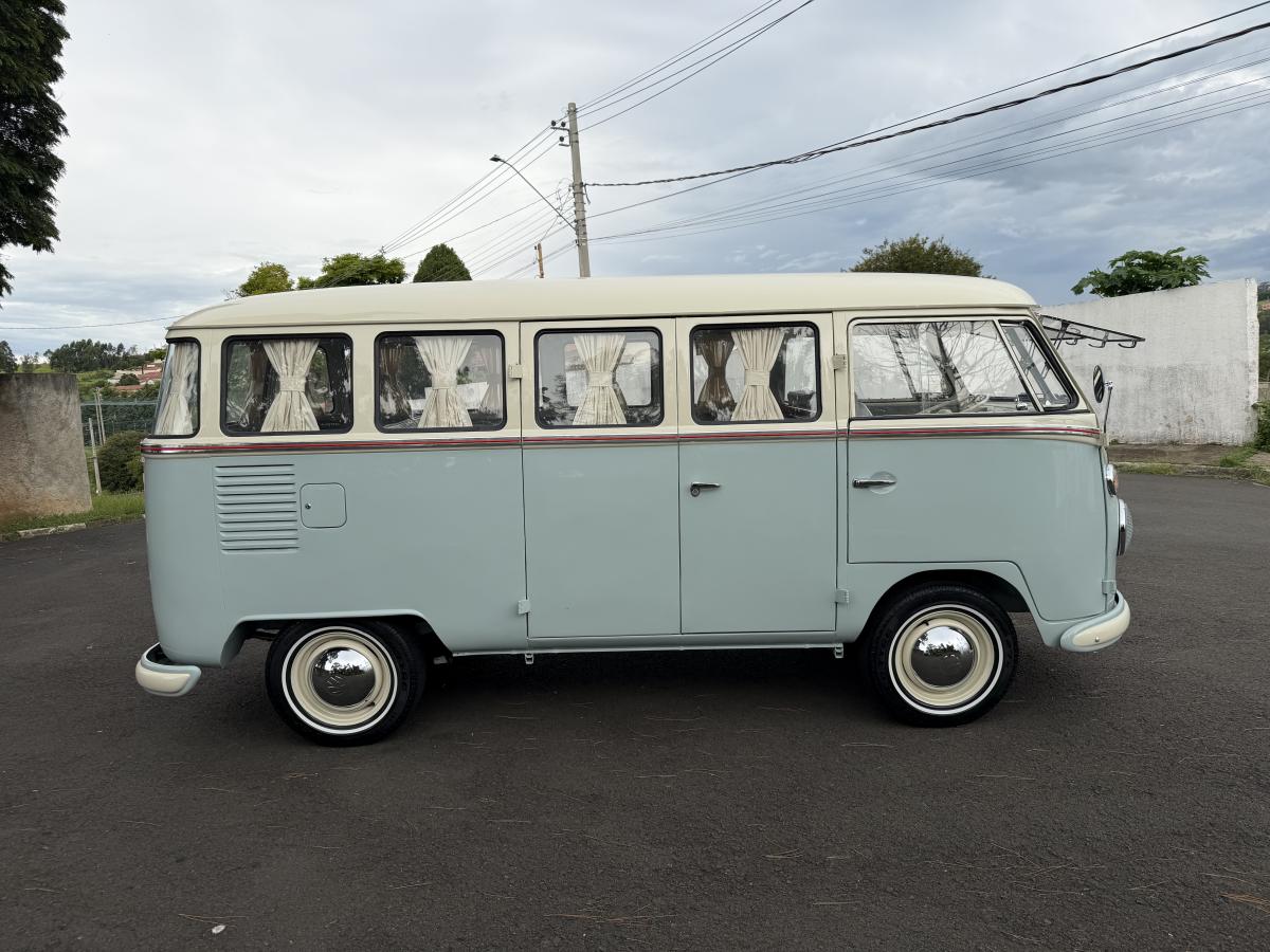 Kombi - Foto #12 do anúncio à venda de Carro clássico