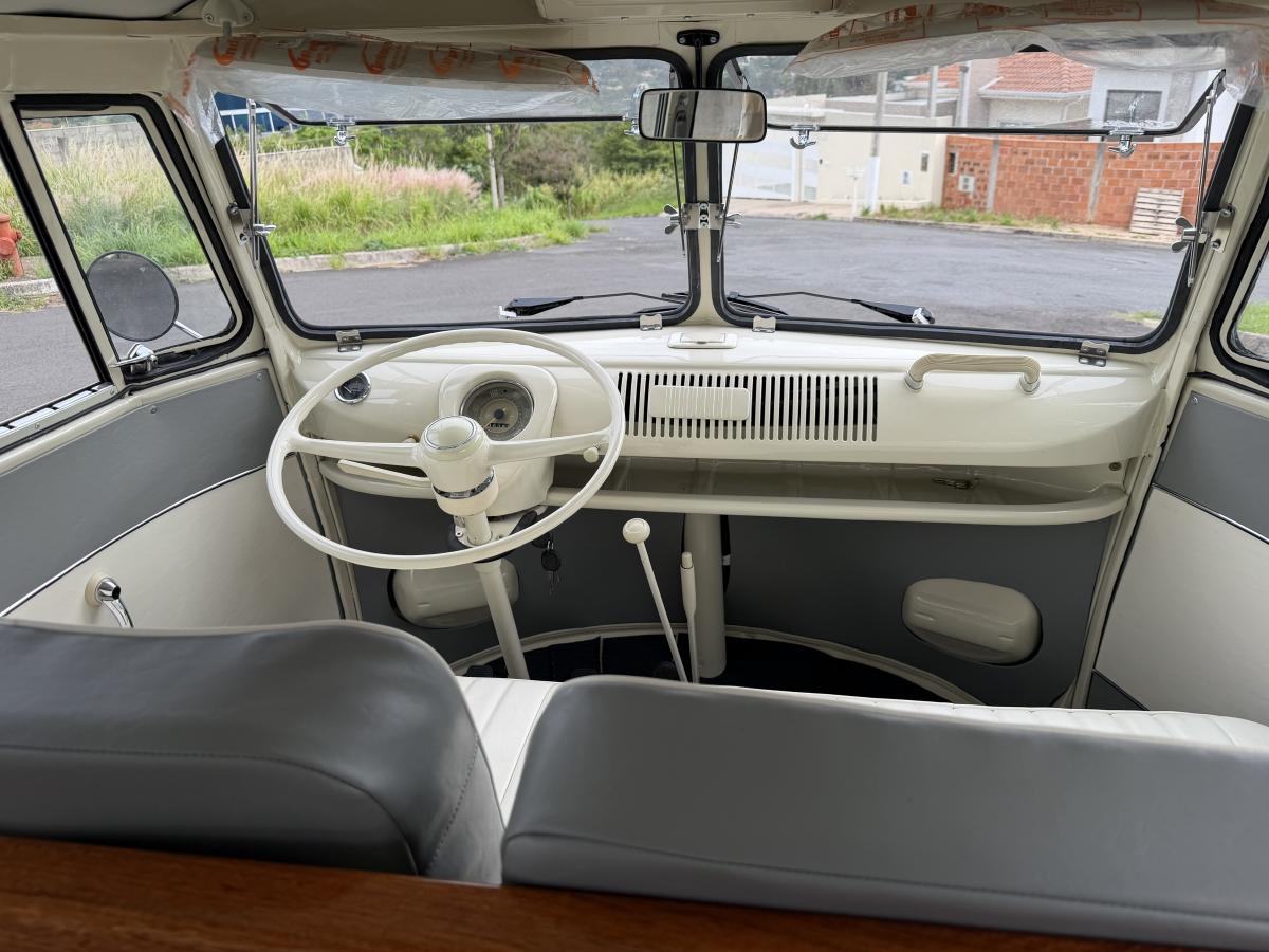 Kombi - Foto #13 do anúncio à venda de Carro clássico