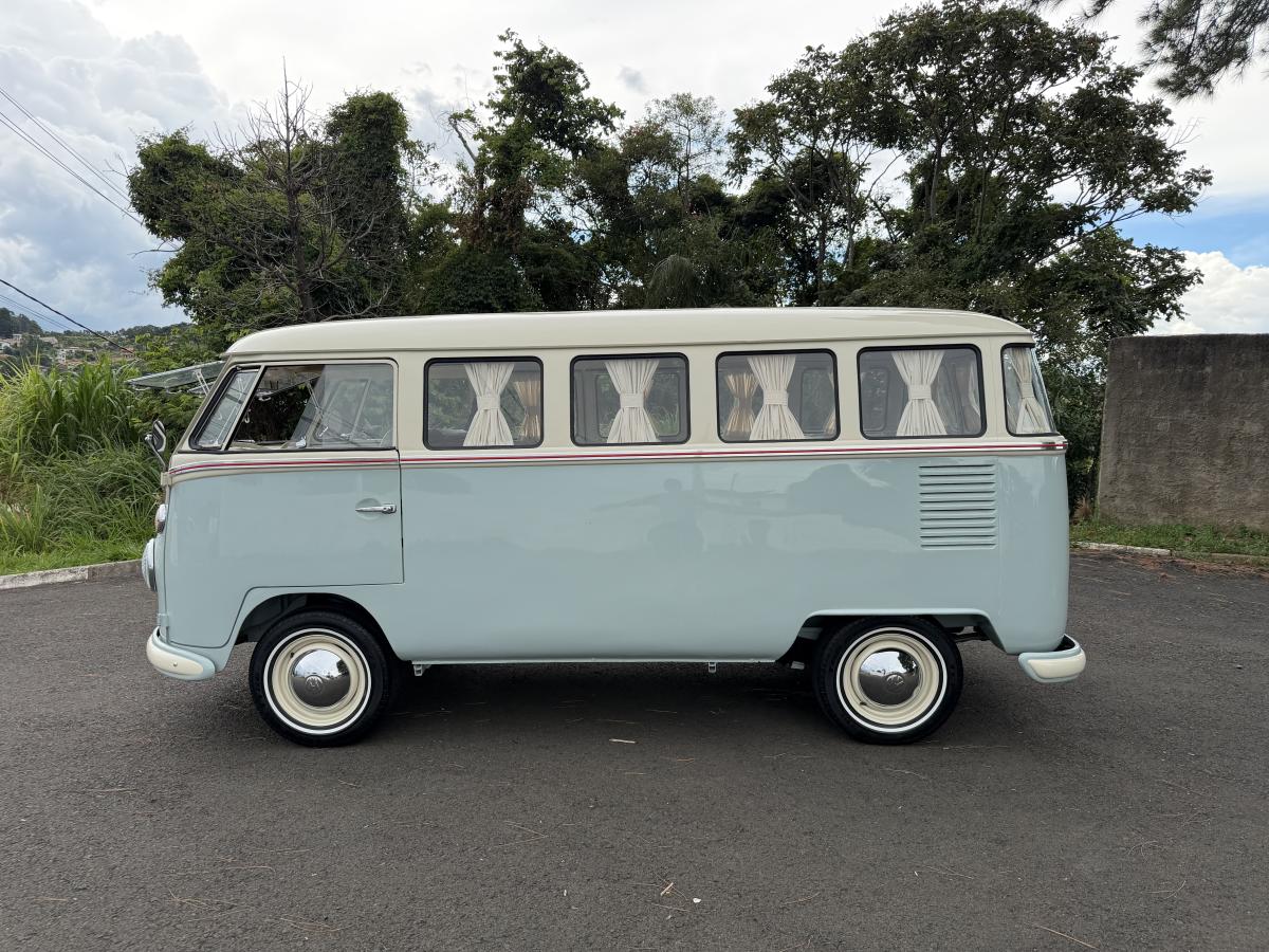 Kombi - Foto #16 do anúncio à venda de Carro clássico