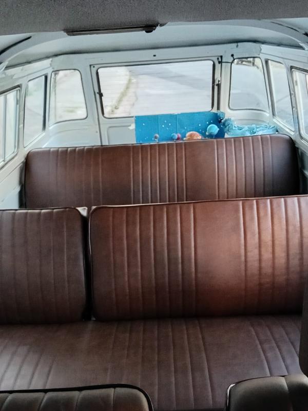Kombi - Foto #2 do anúncio à venda de Carro clássico