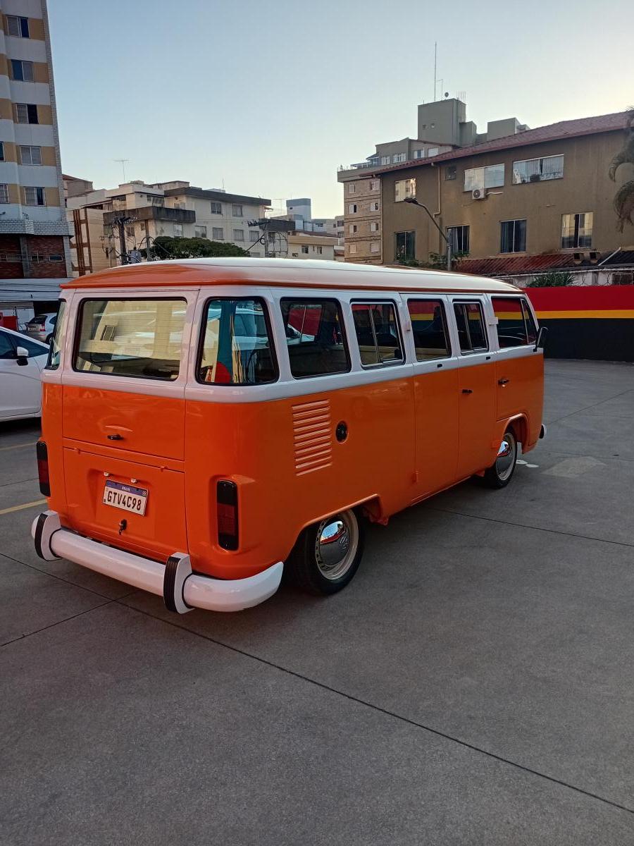 Kombi - Foto #9 do anúncio à venda de Carro clássico