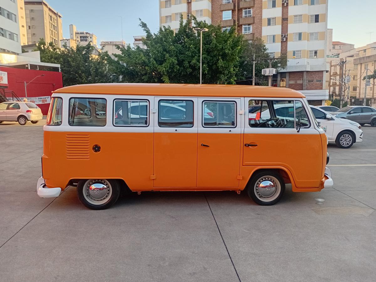 Kombi - Foto #12 do anúncio à venda de Carro clássico