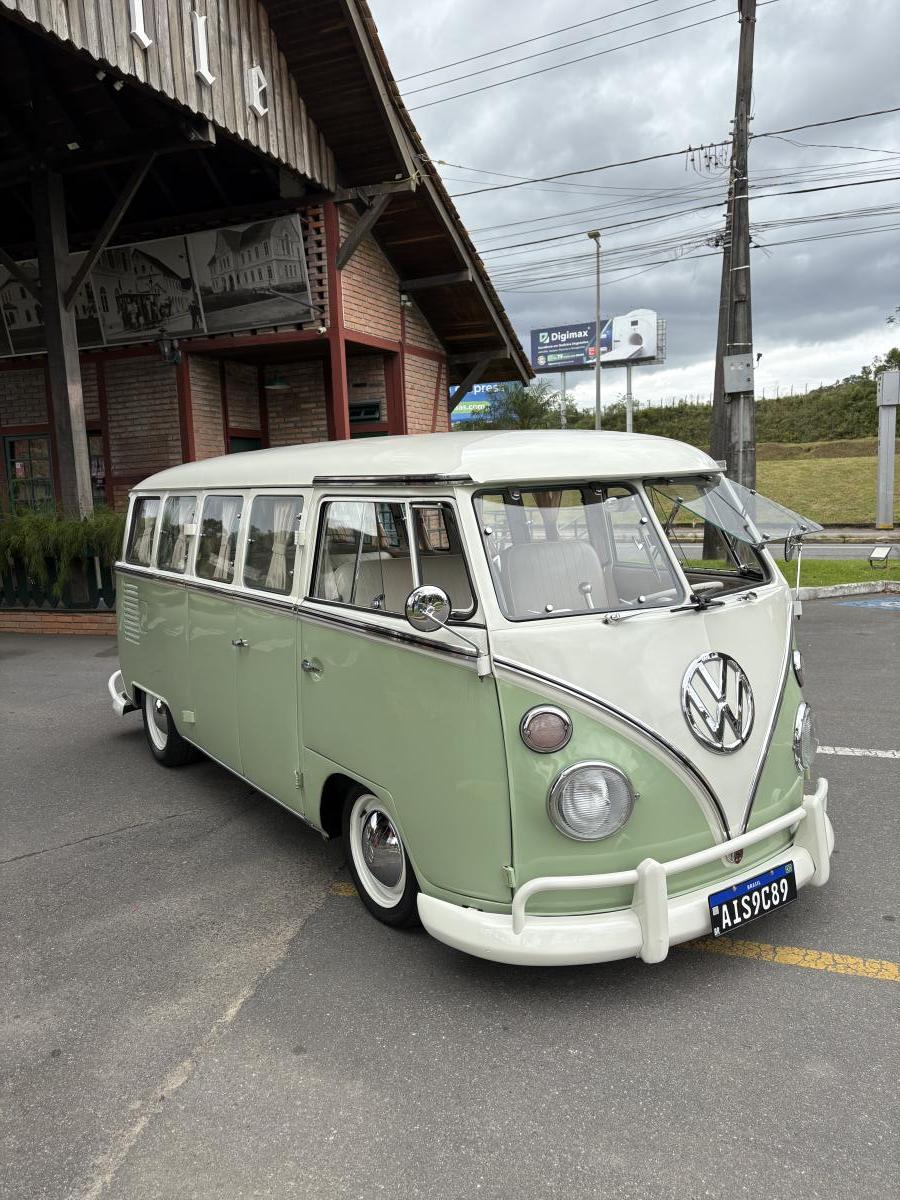 Kombi - Foto #3 do anúncio à venda de Carro clássico