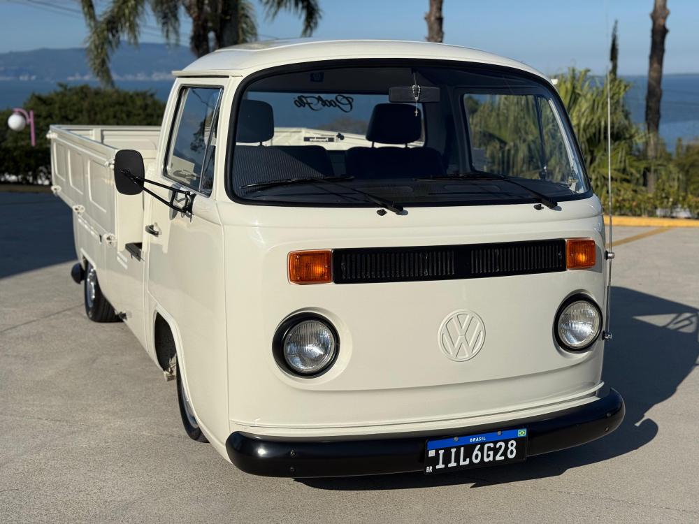 Kombi - Foto #17 do anúncio à venda de Carro clássico