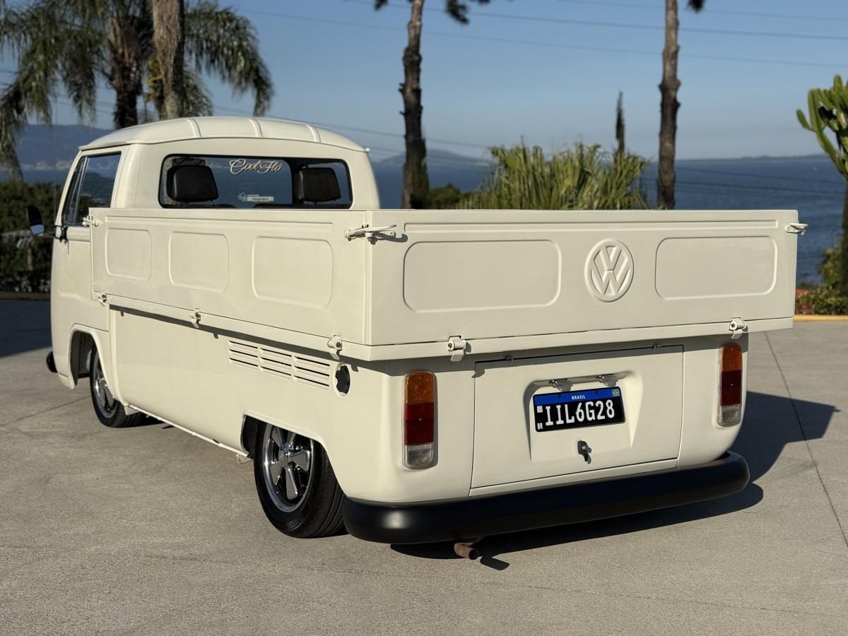 Kombi - Foto #24 do anúncio à venda de Carro clássico
