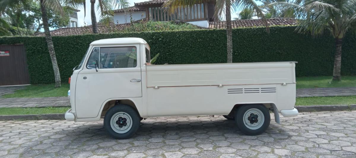 Kombi - Foto #11 do anúncio à venda de Carro clássico