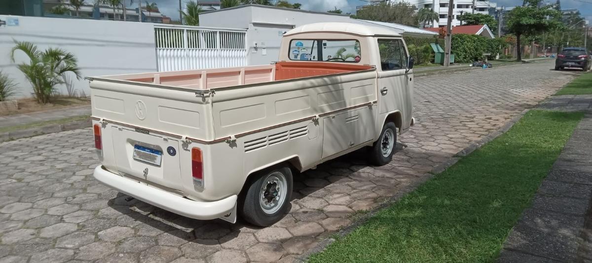 Kombi - Foto #15 do anúncio à venda de Carro clássico