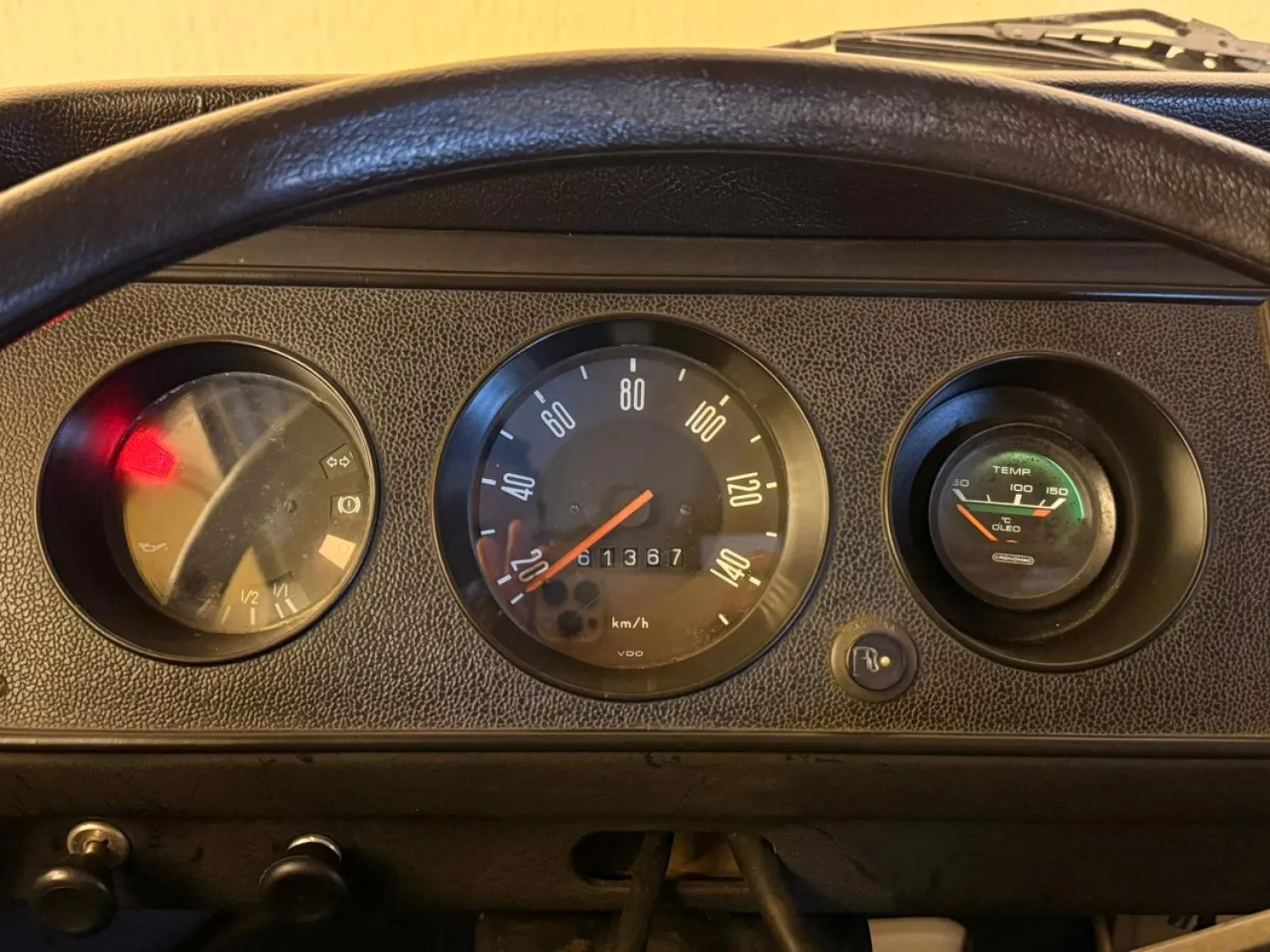 Kombi - Foto #19 do anúncio à venda de Carro clássico