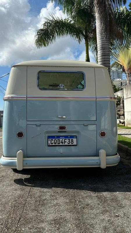 Kombi - Foto #2 do anúncio à venda de Carro clássico