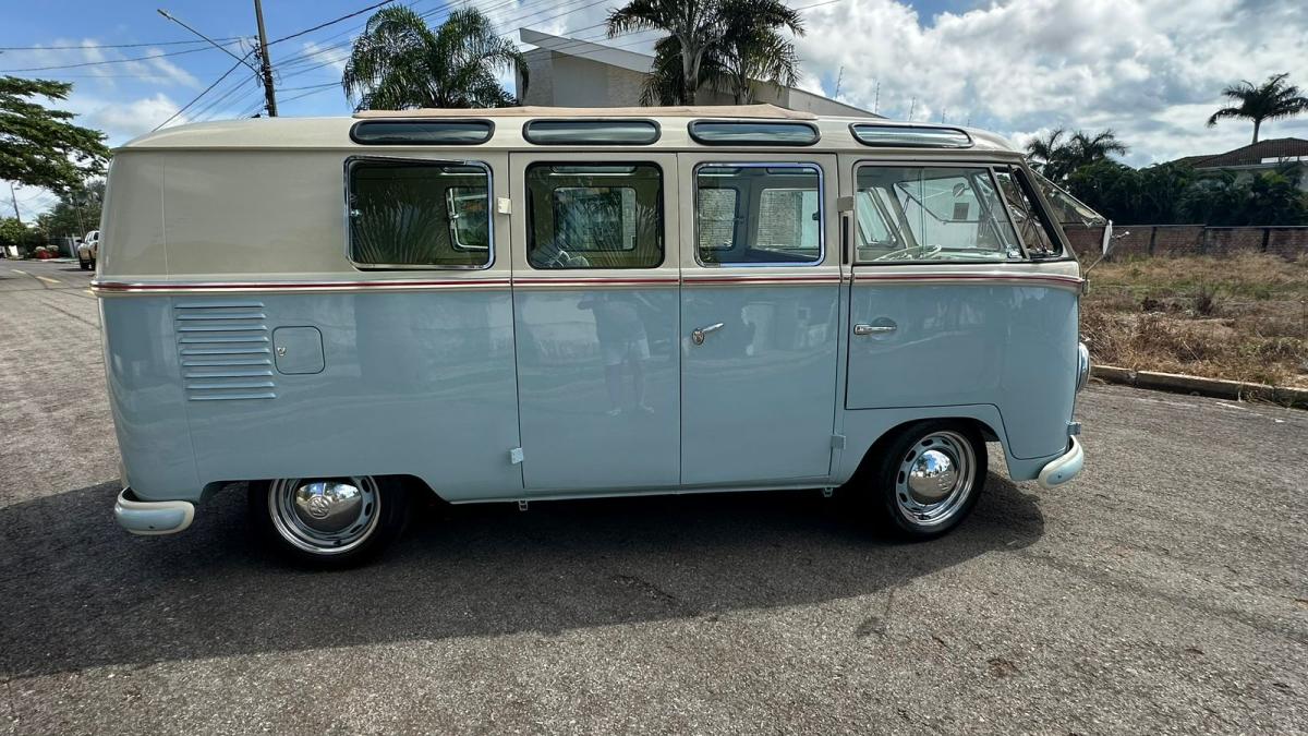 Kombi - Foto #16 do anúncio à venda de Carro clássico