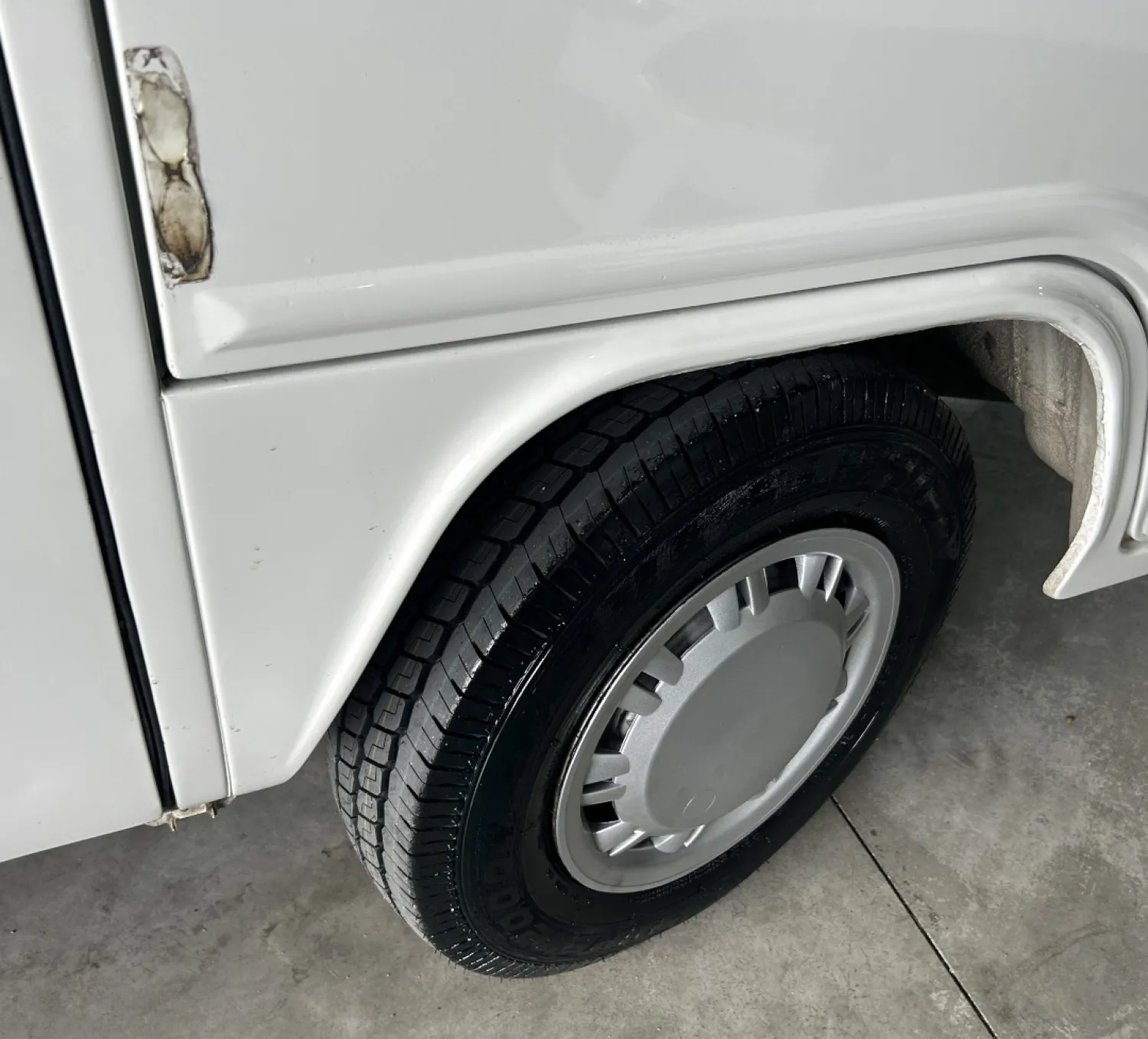 Kombi - Foto #3 do anúncio à venda de Carro clássico