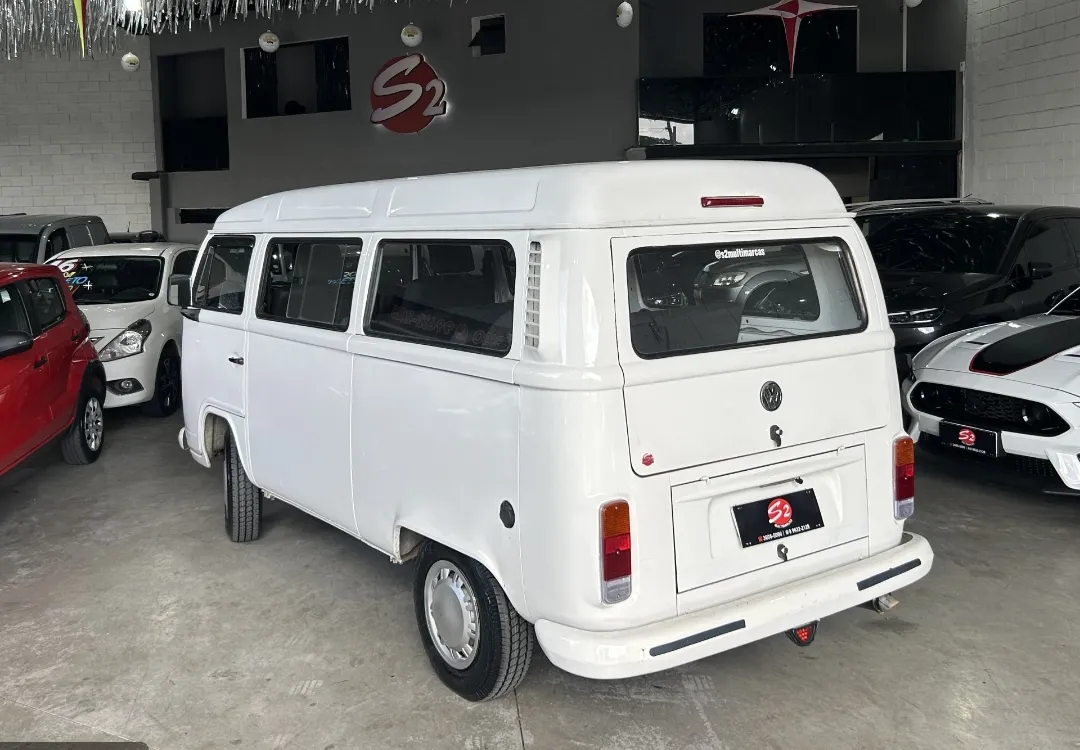 Kombi - Foto #9 do anúncio à venda de Carro clássico