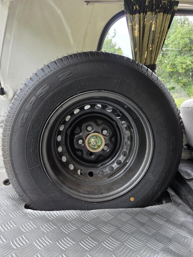 Kombi - Foto #25 do anúncio à venda de Carro clássico