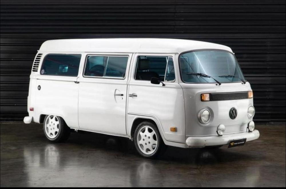 Kombi - Foto #5 do anúncio à venda de Carro clássico