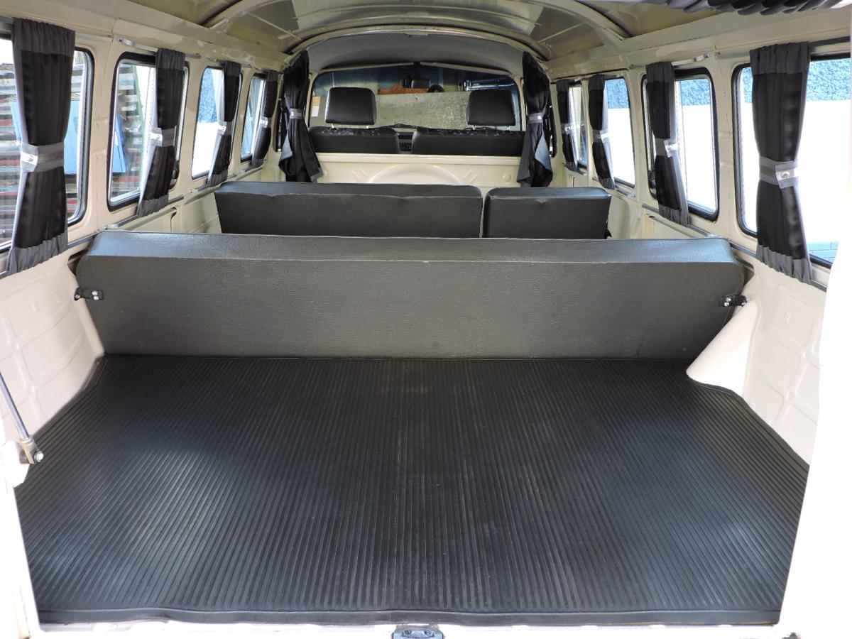 Kombi - Foto #21 do anúncio à venda de Carro clássico