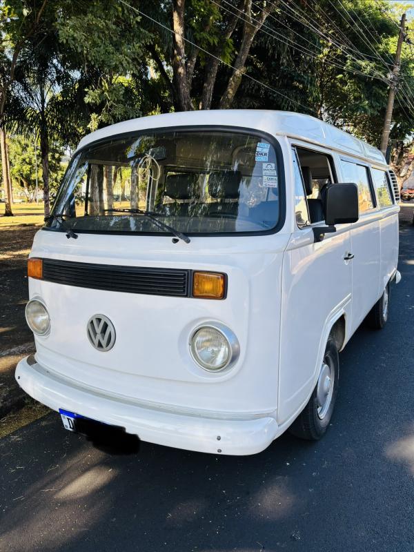 Kombi - Foto #5 do anúncio à venda de Carro clássico