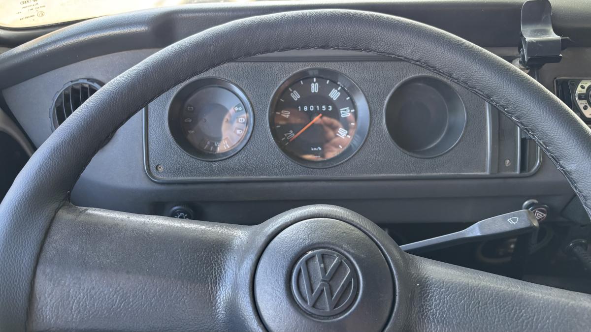 Kombi - Foto #10 do anúncio à venda de Carro clássico