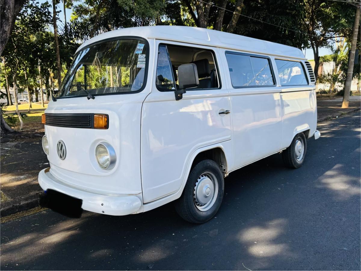 Kombi - Foto #16 do anúncio à venda de Carro clássico