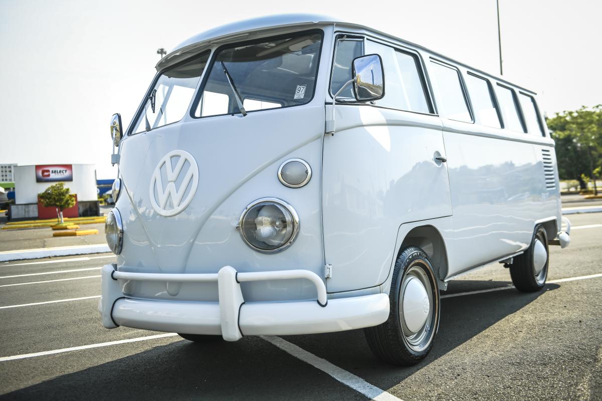 Kombi - Foto #17 do anúncio à venda de Carro clássico