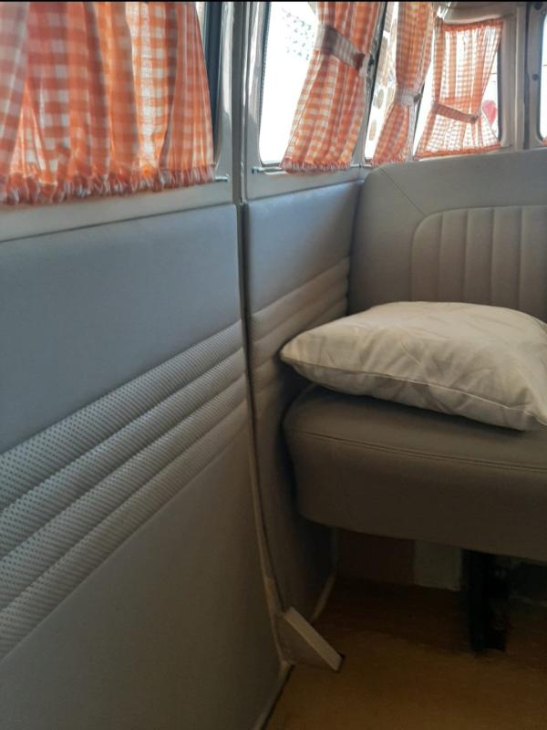 Kombi - Foto #9 do anúncio à venda de Carro clássico