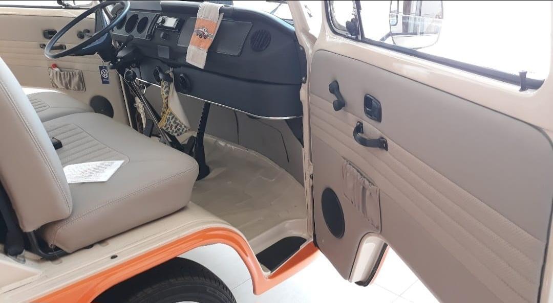 Kombi - Foto #13 do anúncio à venda de Carro clássico