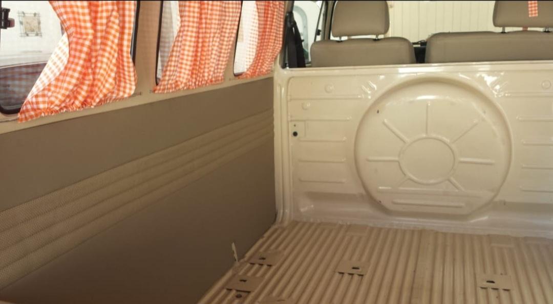 Kombi - Foto #19 do anúncio à venda de Carro clássico