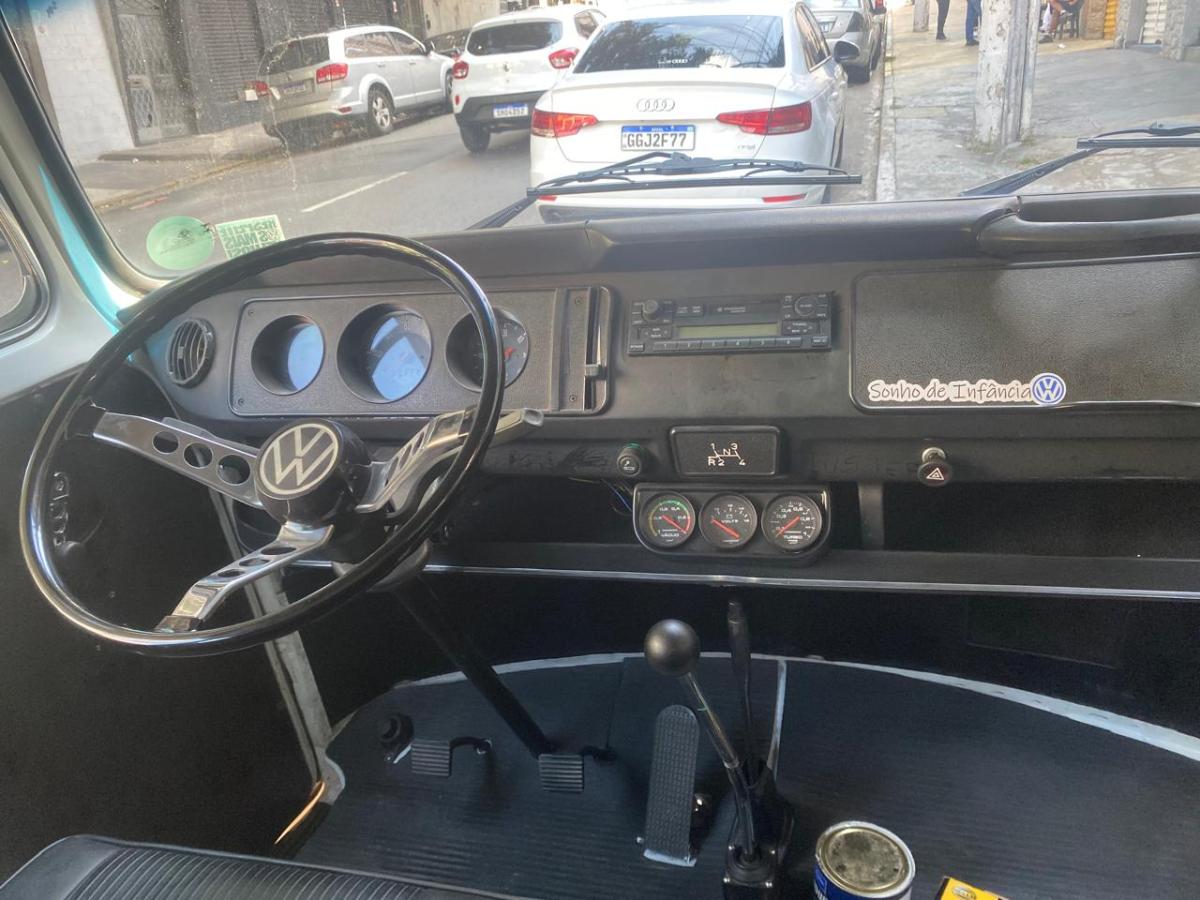 Kombi - Foto #9 do anúncio à venda de Carro clássico