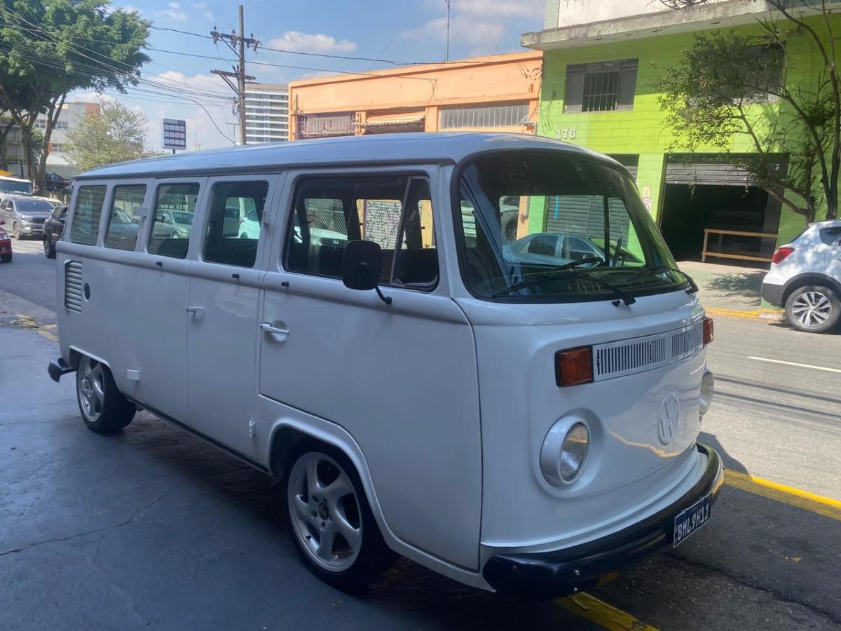 Kombi - Foto #13 do anúncio à venda de Carro clássico