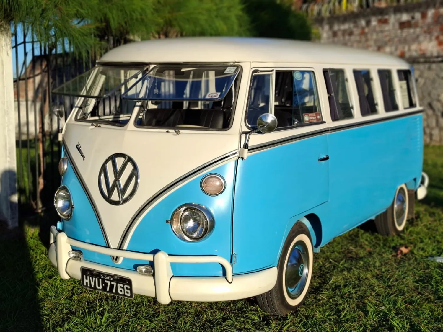 Kombi - Foto #3 do anúncio à venda de Carro clássico