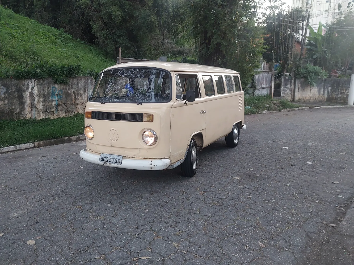 Kombi - Foto #5 do anúncio à venda de Carro clássico