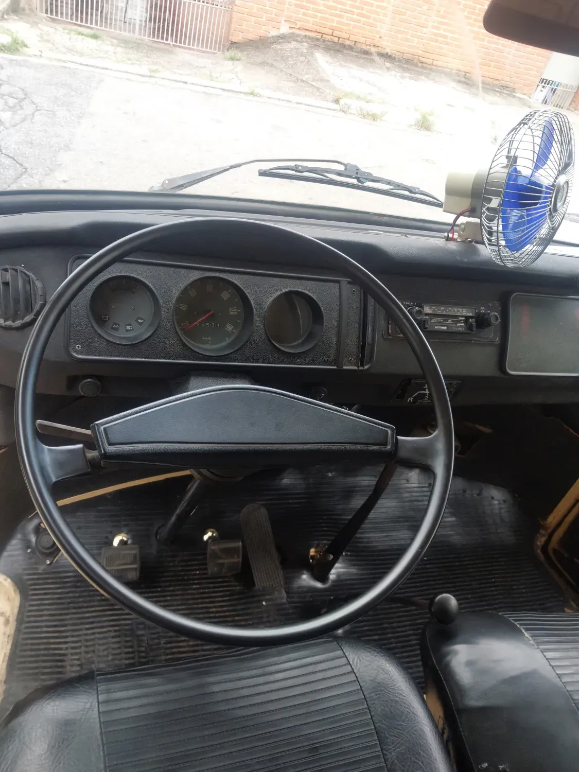 Kombi - Foto #12 do anúncio à venda de Carro clássico