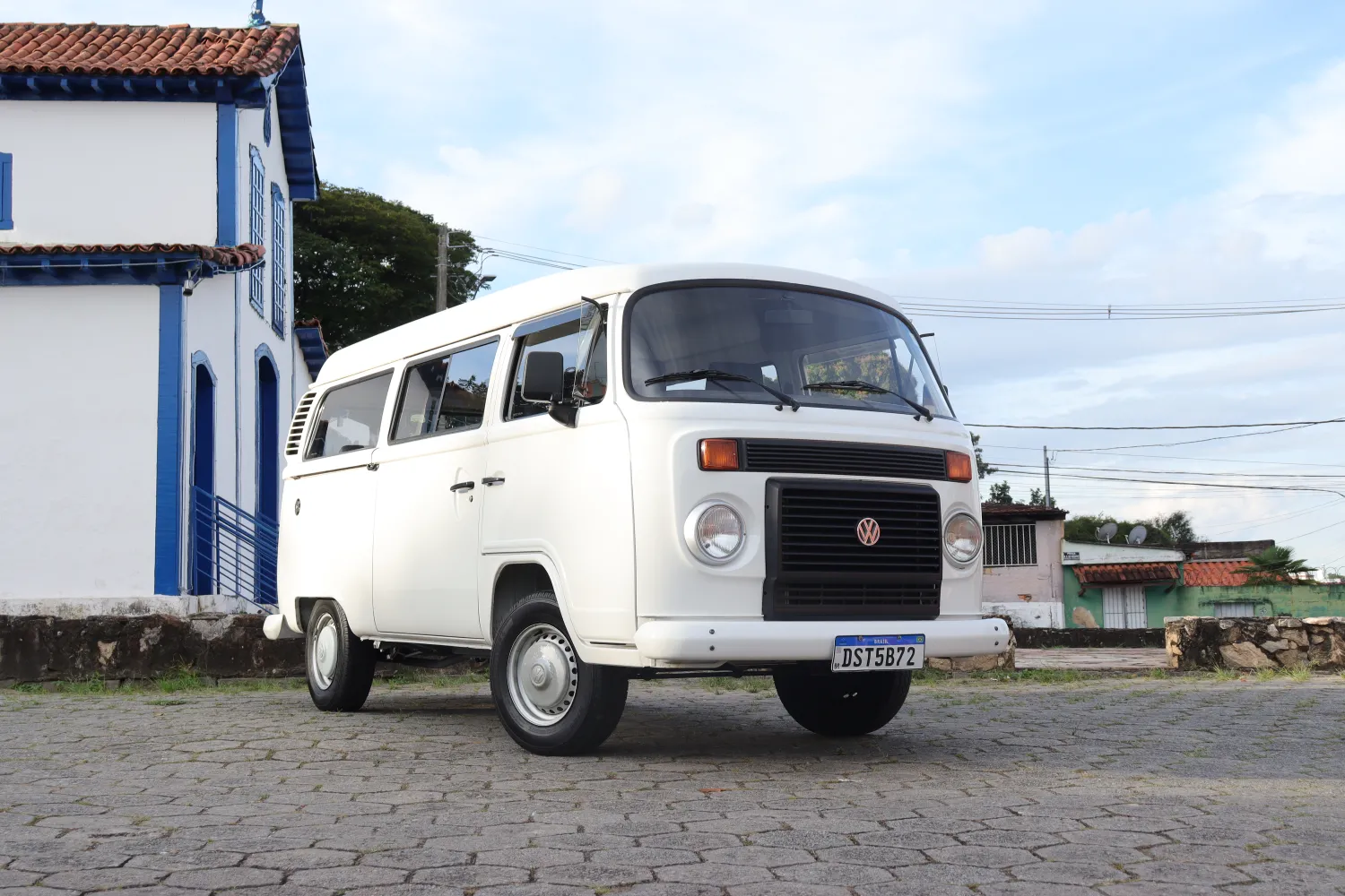 Kombi - Foto #3 do anúncio à venda de Carro clássico