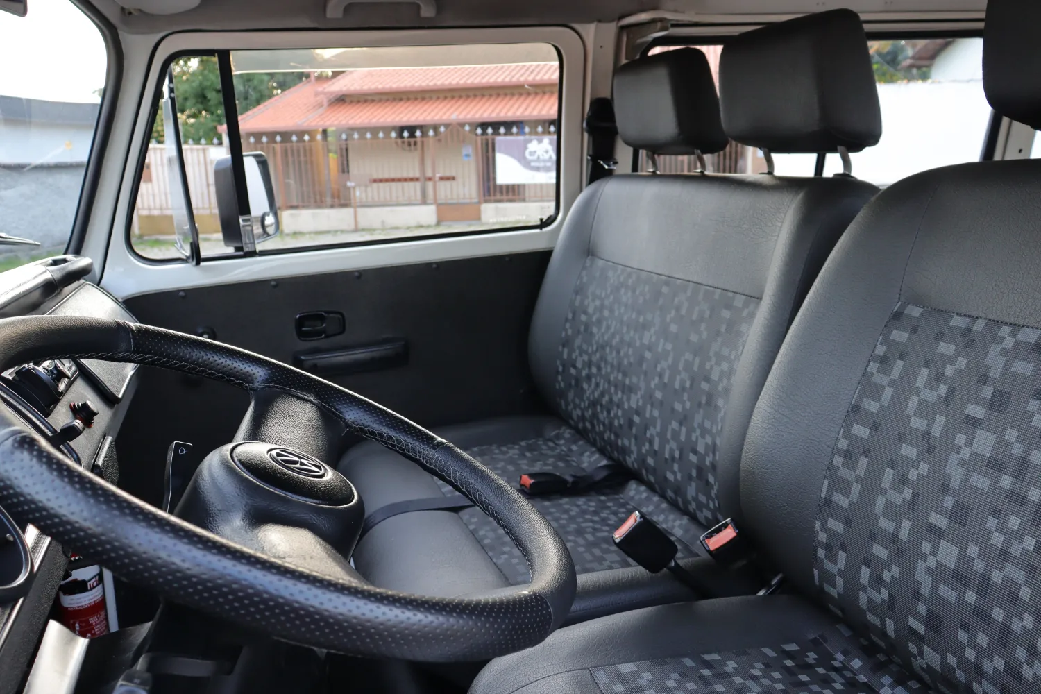 Kombi - Foto #16 do anúncio à venda de Carro clássico