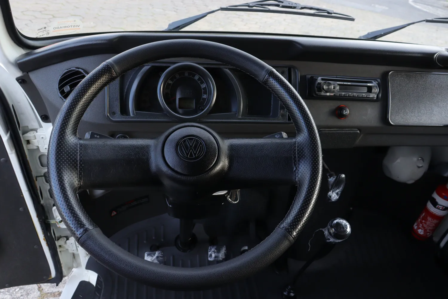 Kombi - Foto #18 do anúncio à venda de Carro clássico