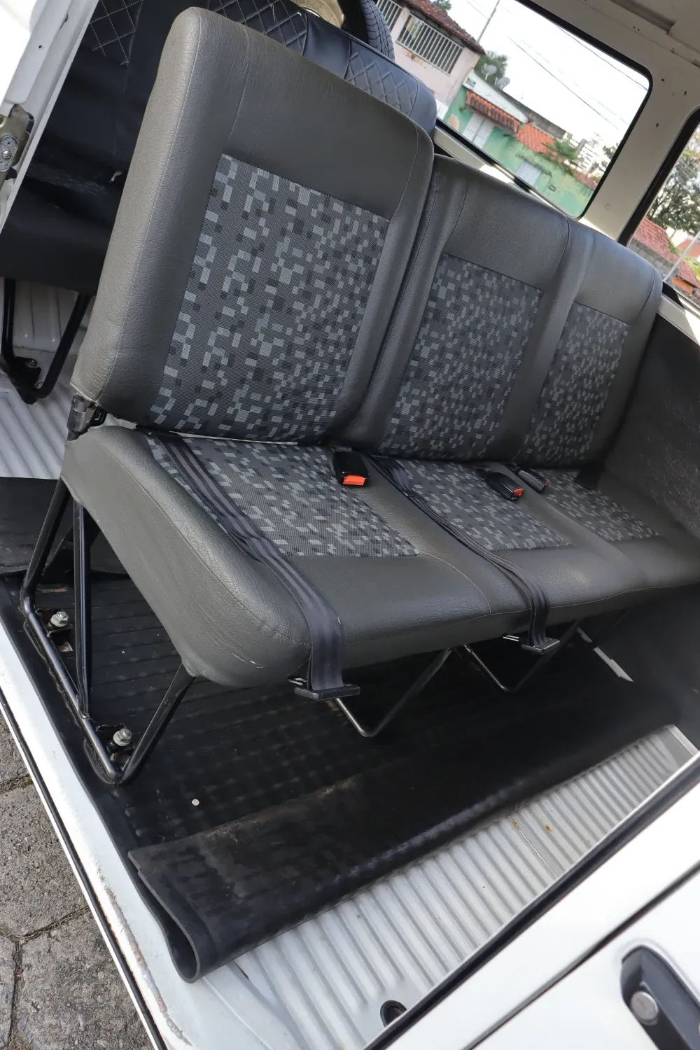 Kombi - Foto #21 do anúncio à venda de Carro clássico