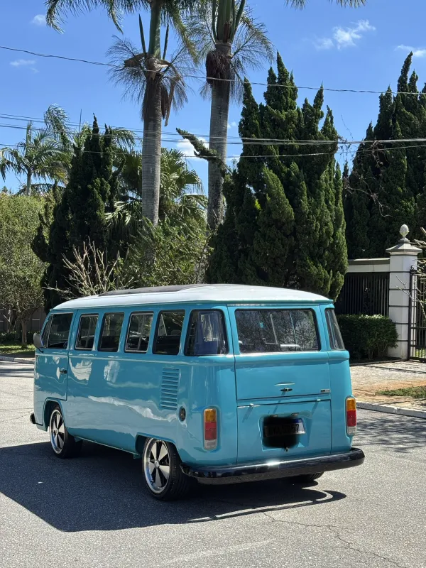 Kombi - Foto #7 do anúncio à venda de Carro clássico