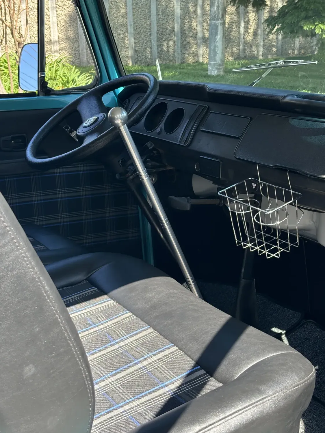 Kombi - Foto #10 do anúncio à venda de Carro clássico