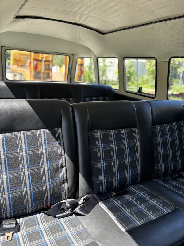 Kombi - Foto #13 do anúncio à venda de Carro clássico