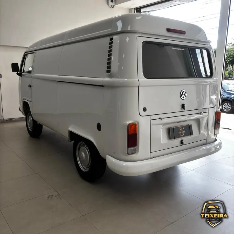 Kombi - Foto #4 do anúncio à venda de Carro clássico