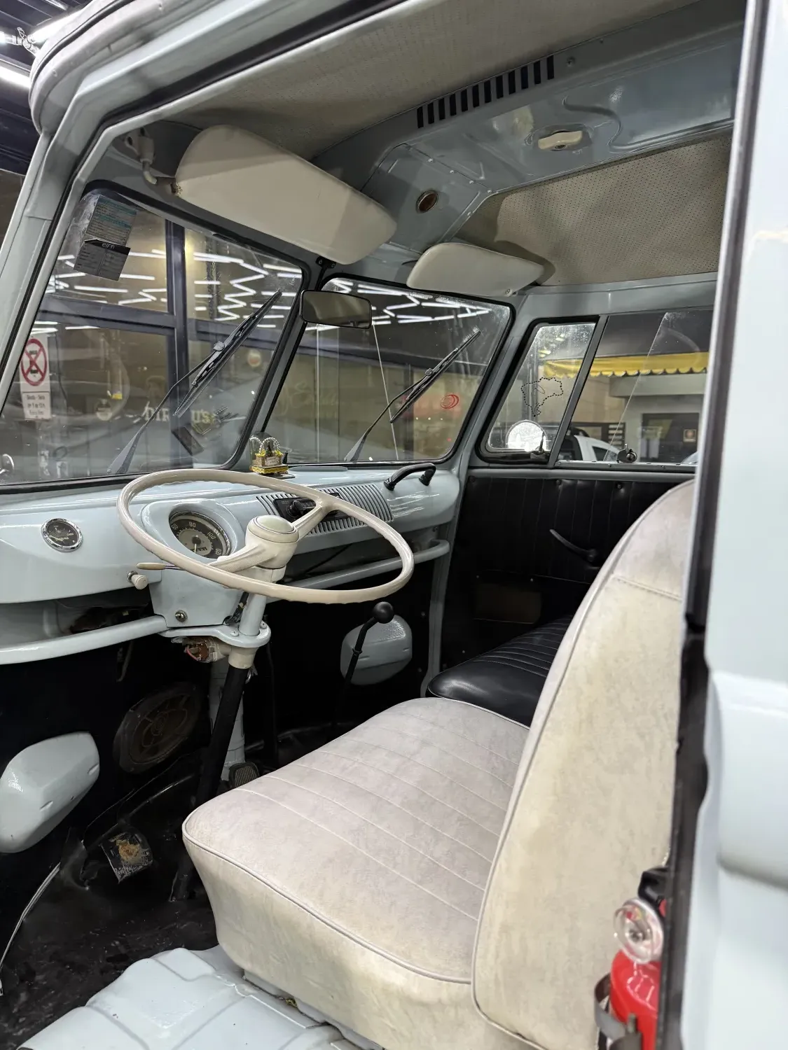 avv-volkswagen-kombi-venda-b9eec11-imagem-008