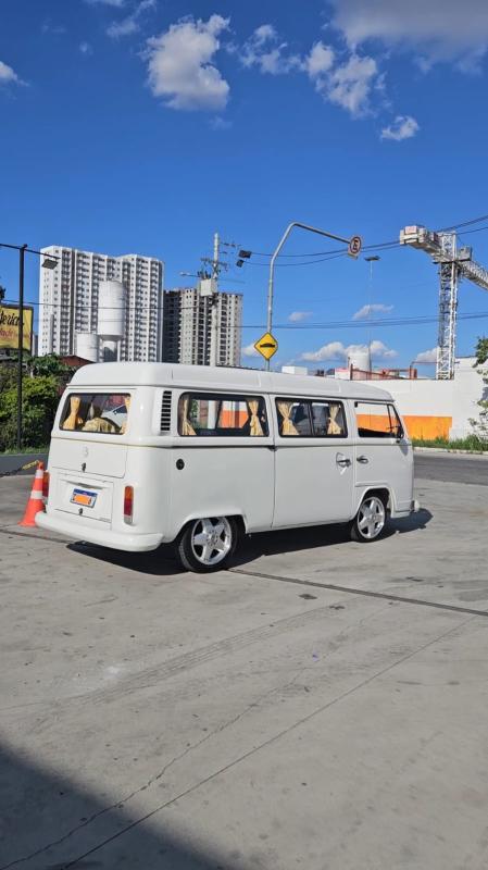 Kombi - Foto #12 do anúncio à venda de Carro clássico