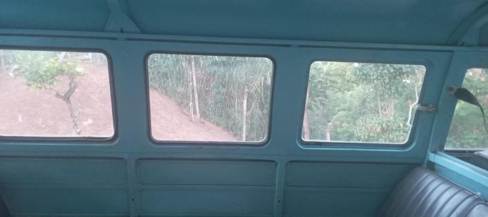Kombi - Foto #4 do anúncio à venda de Carro clássico