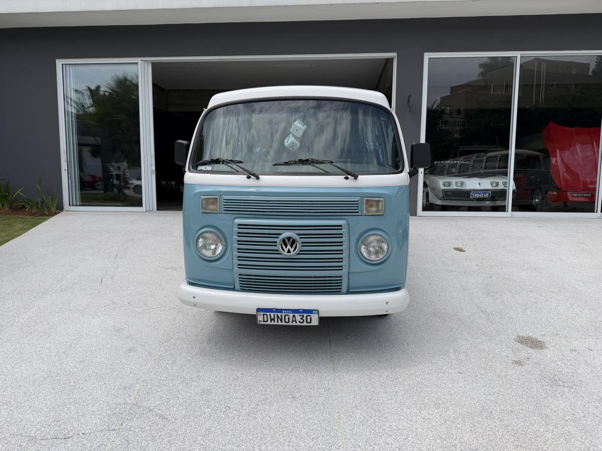 Kombi - Foto #4 do anúncio à venda de Carro clássico
