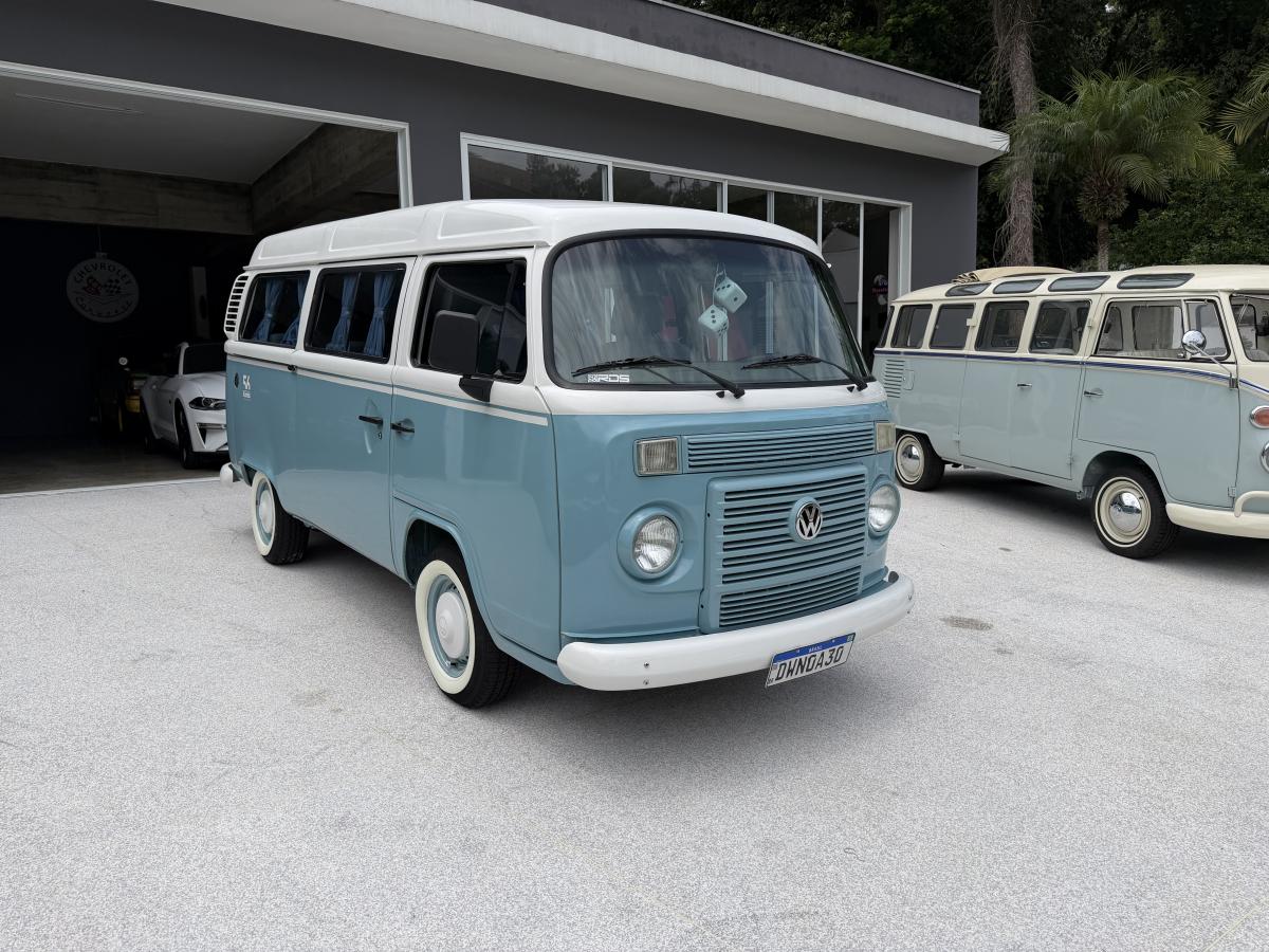 Kombi - Foto #5 do anúncio à venda de Carro clássico
