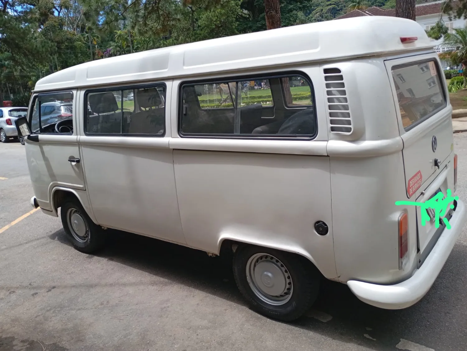Kombi - Foto #5 do anúncio à venda de Carro clássico