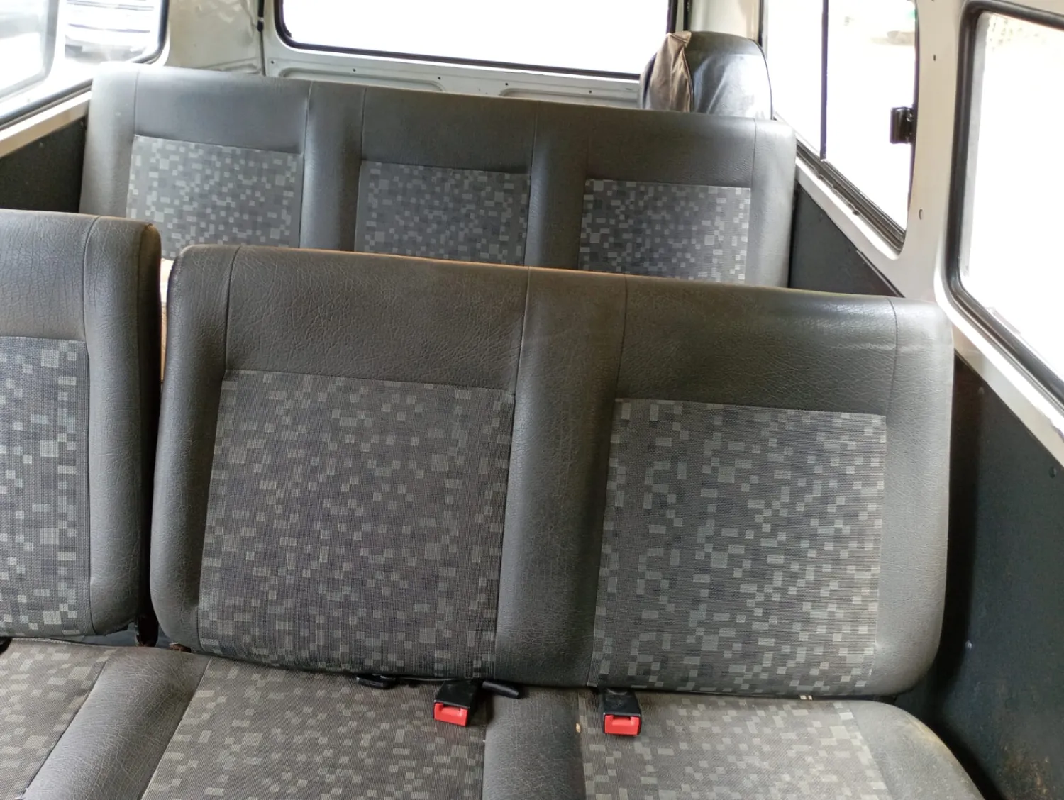 Kombi - Foto #14 do anúncio à venda de Carro clássico